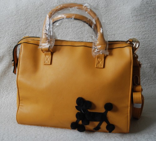 Avon mustard yellow - yellow, black