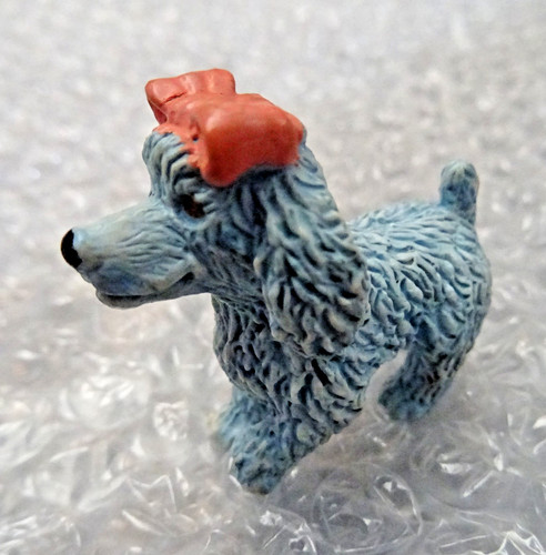 1994 poodle standing 2cm - 4.2cm, x